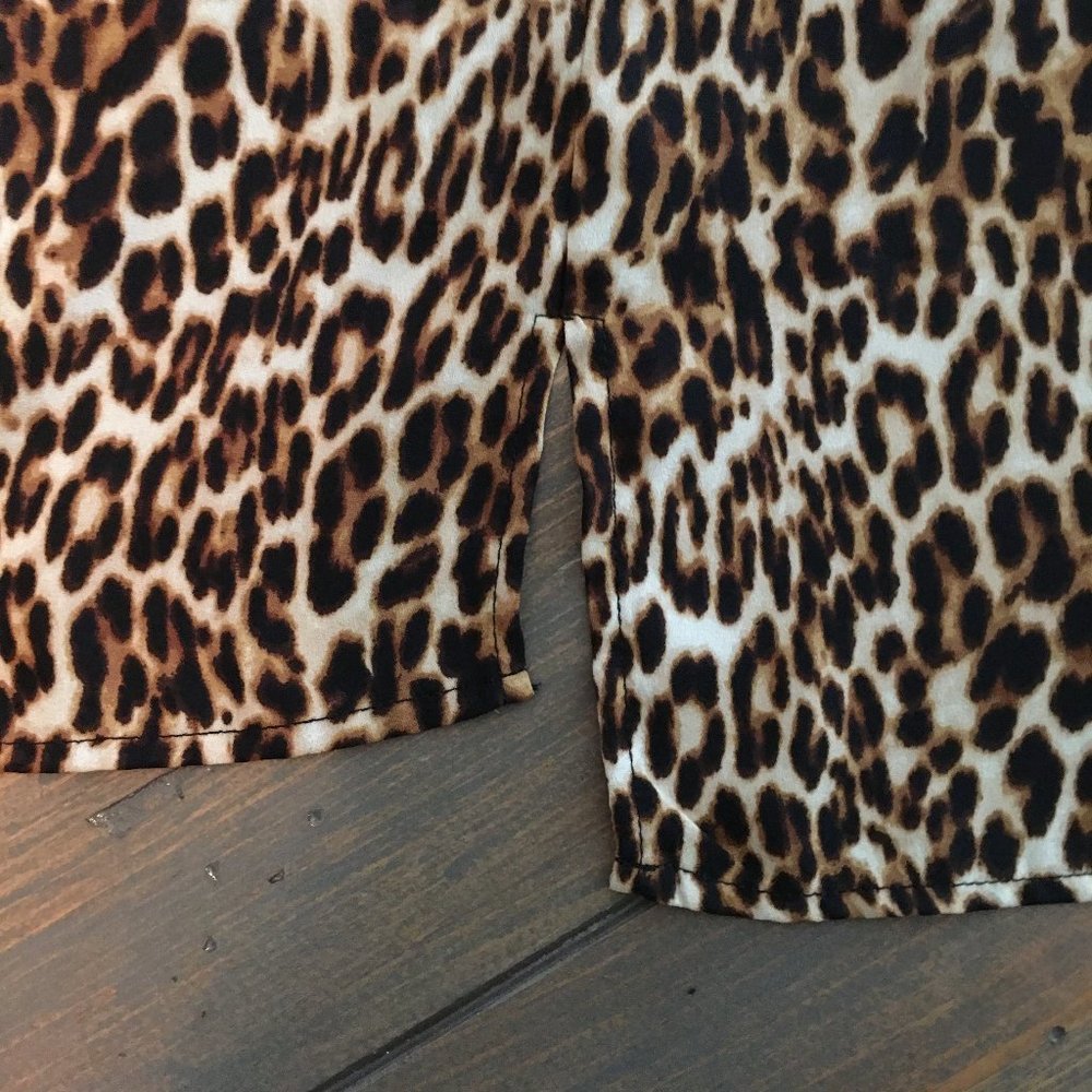 Leopard Print V-Neck Tie-Sleeve Women's Top - Brown - Picture 5 of 7